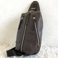 【美品 本革】コーチ　ボディバッグ　トンプソン　ショルダー　茶　肩掛け