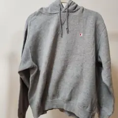 【Champion】 グレー フード付きパーカー　Mサイズ