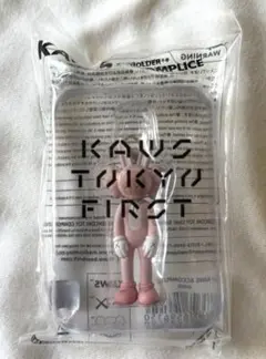 【新品・未開封】KAWS キーホルダー MEDICOM TOY ピンクのサムネイル