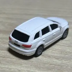 ミニカー ホワイト