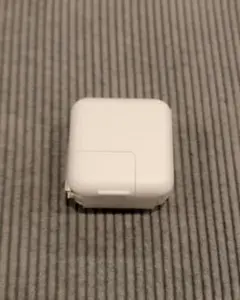 Apple純正 USBパワーアダプター充電器 10W