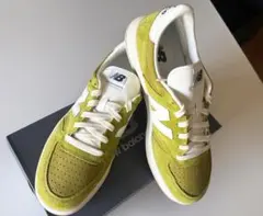 【新品未使用】 New Balance T500 オリーブ 27.0cmのサムネイル