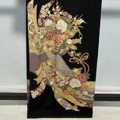 D941 黒留袖　慰斗紋　花車　金彩　正絹　着物　袷　美品のサムネイル