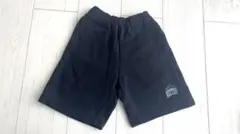 黒いハーフパンツ（後ろポケット付き）