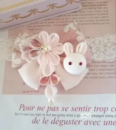 629つまみ細工のベビーヘアバンド　100日祝い　お宮参り　七五三 お食い初め