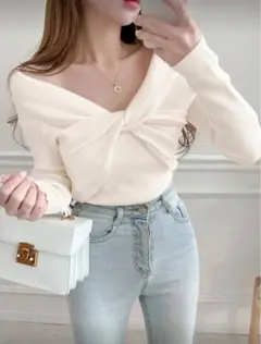 DAZY ツイストフロントセーター　長袖トップス　秋服　shein