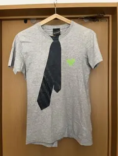 ネクタイプリント グレー Tシャツ