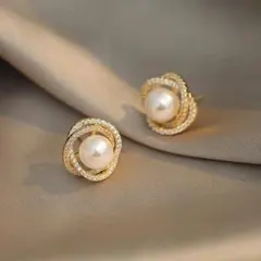 ピアス ゴールド 真珠 パール 女性 渦巻き形 ジュエリー #C93-4