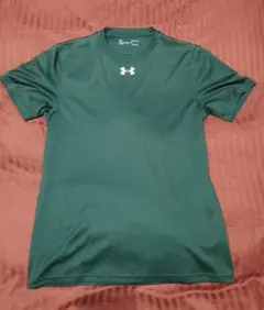Under Armour アンダーアーマー ダークグリーン Ｔシャツ Ｍ
