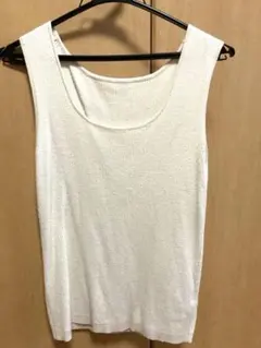 GU タンクトップ オフホワイト