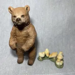 Schleich シュライヒ グリズリーベア、ヒヨコ　2体SET
