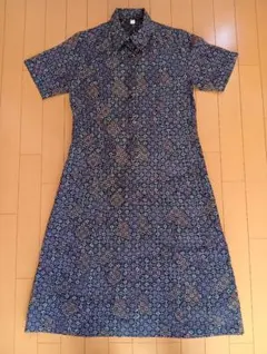 昭和レトロ　ワンピース　ネイビー×紫×ベージュ　花柄