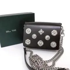 極美品　トーガプルラ　TOO　メタルチェーン　ショルダーバッグ　レザー　ブラックのサムネイル