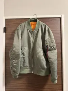 オリーブグリーン MA-1 フライトジャケット　アルファ×アーバンリサーチ