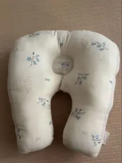 サンデシカ　抱っこ型枕 ベビー枕 新生児～