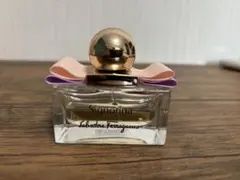 Salvatore Ferragamo Signorina 香水50mlのサムネイル