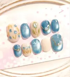 ショートオーバル★チューリップネイルブルーうねうね個性的お花春ネイルガーリー韓国