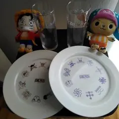 ワンピース　、プレート、　グラス、　そして、そのぬいぐるみ