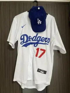 大谷翔平　ユニフォームとキャップ　NIKE NEWERA ナイキ
