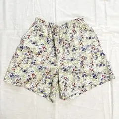 UNIQLO ユニクロ　GIRLS イージーショートパンツ（花柄）　130cm