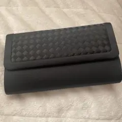 ブラック編み込みクラッチバッグ