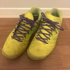 アシックス　サッカーシューズ　22.5cm