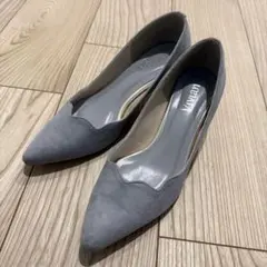 グレー スエード ポインテッドトゥパンプスのサムネイル