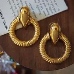 ヴィンテージピアス　ゴールドフープ