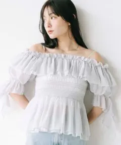 cygne シーニュ フリルギャザーオフショルブラウス Liliane ホワイト