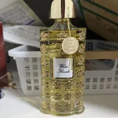クアン様専用Creed White Flowers 香水のサムネイル