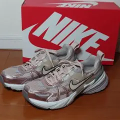 상태좋음 NIKE V2K RUN 24.5cm 베이지