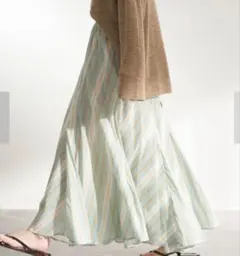 アースミュージックエコロジー　マルチストライプスカート