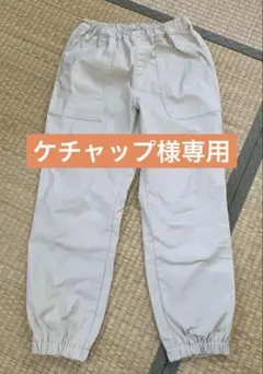 ユニクロ　カーゴパンツ　ベイカージョガーパンツ　オフホワイト　アイボリー　160
