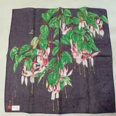 新品 フクシア 花柄 ハンカチ 日本製 47〜48cm