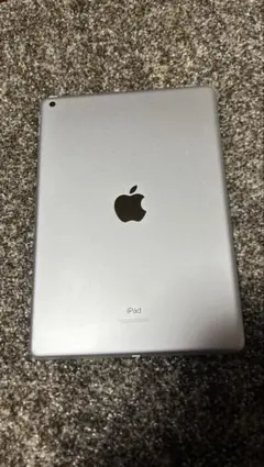 美品iPad 第9世代シルバー wifiモデル64GB 本体　保証残あり