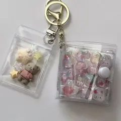 ⑤キーホルダー付き シール帳 完成品 1点