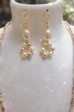 パールのフープ型イヤリング　ピアス どちらも対応