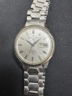 Item thumbnail for item e6ee2b77-90d0-4568-b421-de4265b30050