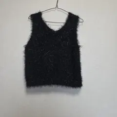 BAYFLOW　ラメ入り黒Vネックベスト
