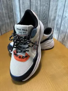 【美品】FILA ダッドスニーカー 厚底 ホワイト×ブルー×オレンジ 軽量