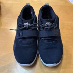 NIKE SB ブラック スニーカーのサムネイル