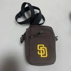 MLB公式 サンディエゴ・パドレス　刺繍ロゴ入りミニショルダーバッグ