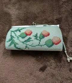 ヴィンテージ　ビーズ刺繍がま口財布