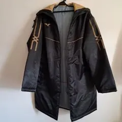 Mizuno フード付きベンチコート ブラック/ゴールド