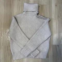 ✨美品✨ ZARA ピンクベージュ タートルネックニット パール装飾