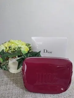 ★ディオール★　ノベルティエナメルポーチ　ワインレッド　箱付き正規品　おまけ付き