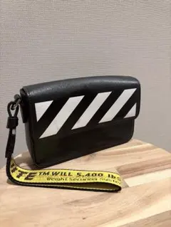 Off-White ショルダーバッグ ストライプデザイン - メルカリ