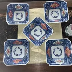 源右衛門】古伊万里の伝統 日本の名窯 源右衛門作 染錦古代花蝶文 長角