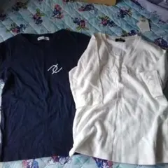 AZUL　白Vシャツ　紺Tシャツ