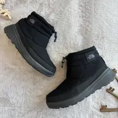 ノースフェイス ヌプシ ショートブーツ スノーブーツ　ウール 黒　23